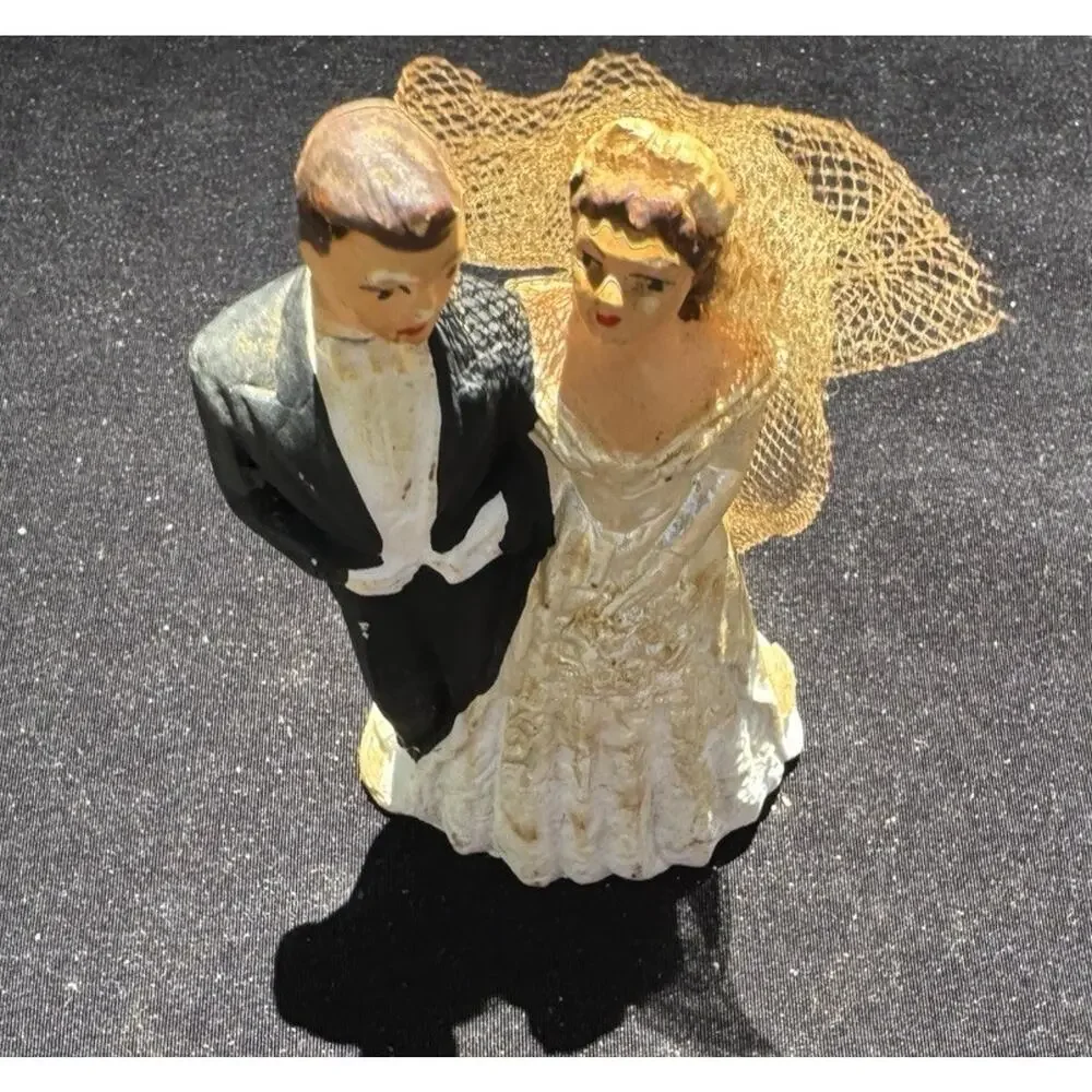 Vintage 1930’s Chalk-ware Bride And Groom Wedding Cake Topper Needs TLC -A56